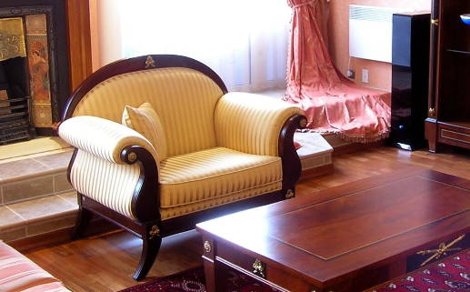 2025年农历冬月初一乔迁避凶了没？ 乔迁入宅吉日宜忌