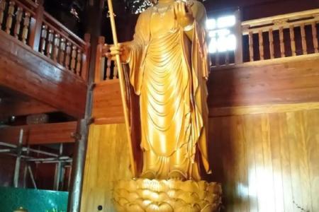 地藏王菩萨节日祭拜与感恩,传承佛教习俗