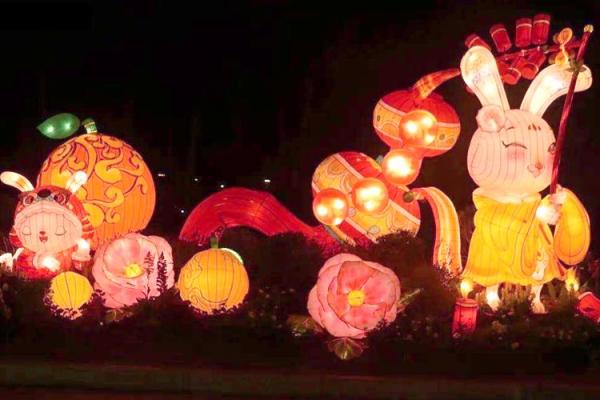 元宵节：花灯璀璨，品味传统民俗的美好