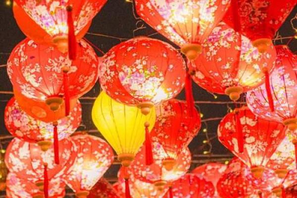 元宵节：花灯璀璨，品味传统民俗的美好