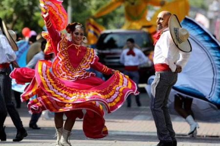 音乐节：街头狂欢，法国音乐文化的魅力