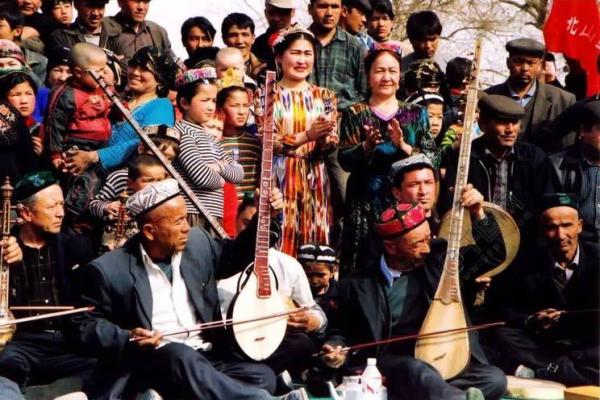诺鲁孜节:探秘千年历史,感受春天的文化魅力 诺鲁孜节:探秘千年历史,感受春天的文化魅力
