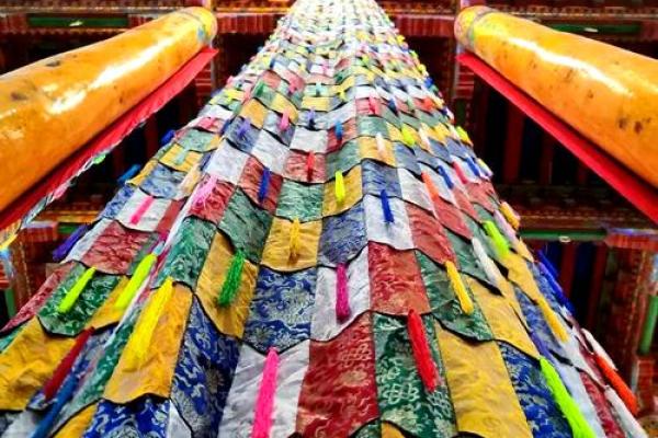 藏族萨嘎达瓦节:礼佛祈福,探寻藏族养生智慧 藏族萨嘎达瓦节:礼佛祈福,探寻藏族养生智慧