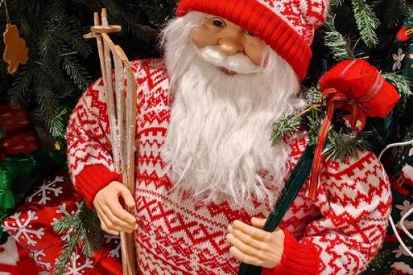 圣诞节：传递爱与温暖的西方习俗