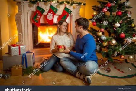 圣诞节：传递爱与温暖的西方习俗