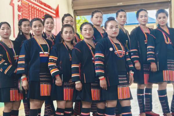 哈尼族泼水节：欢庆水的传承，感受哈尼文化的独特魅力