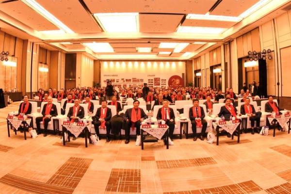 网络元旦：数字时代的庆祝与反思