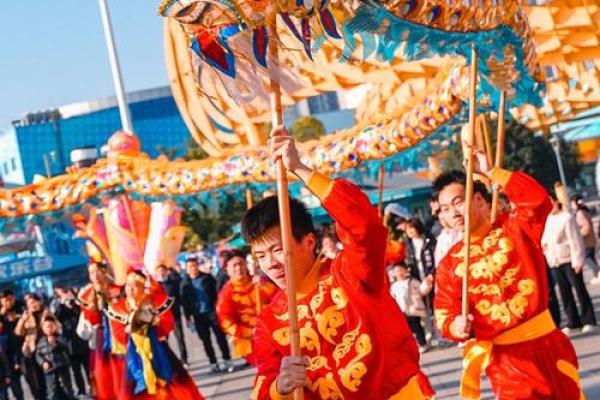 满洲大年：庆祝丰收与祈福习俗